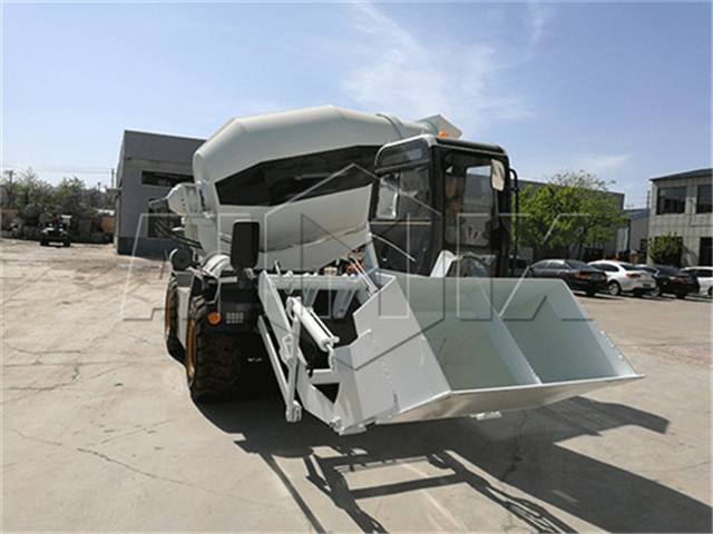 self-loading concrete mixer buy