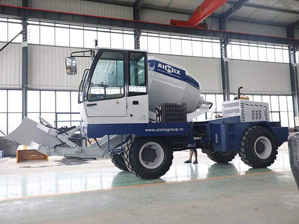 China Self Loading Concrete Mixer