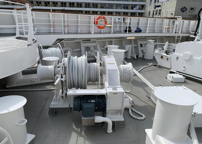 Electric-Mooring-Winch