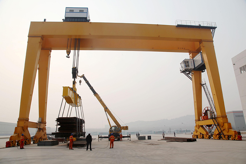 Outdoor Gantry Crane for Sale